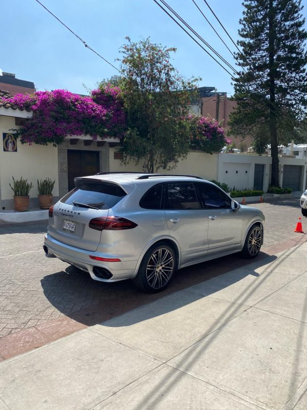 Porsche Cayenne GTS 2016 - Imagen 9